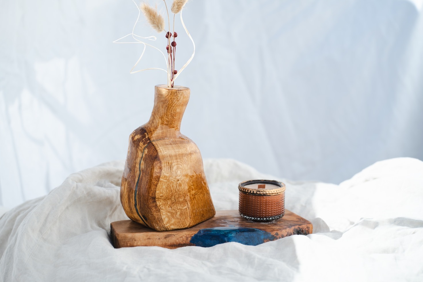 Rios de Aromas: A Magia das Velas Artesanais